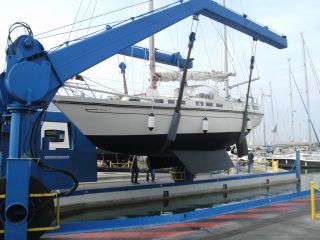 THAMES MARINE MIRAGE 37 - 34