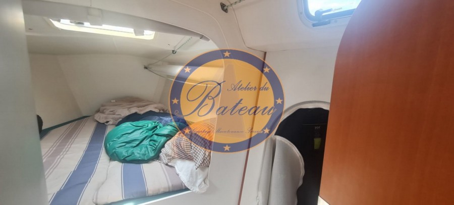 J BOATS 105 - 12